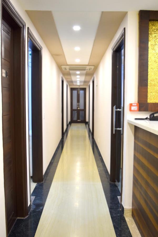 Hotel Tara Palace Redfort New Delhi Exterior photo