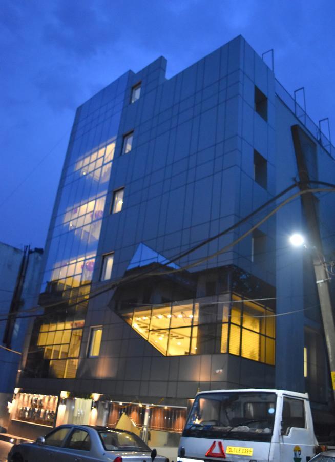 Hotel Tara Palace Redfort New Delhi Exterior photo
