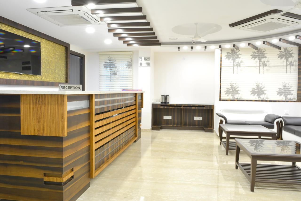 Hotel Tara Palace Redfort New Delhi Exterior photo